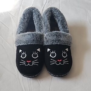 NIB Bobs Skechers Cat Slippers Sz7.5